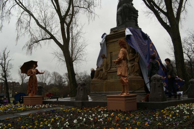 onthulling_standbeeld-joost-van-den-vondel_amsterdam-groot-beeld